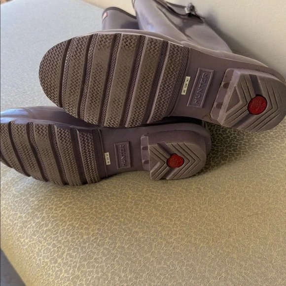 Lavender Hunter tall Rain boots. Women’s size 7 - Picture 6 of 6